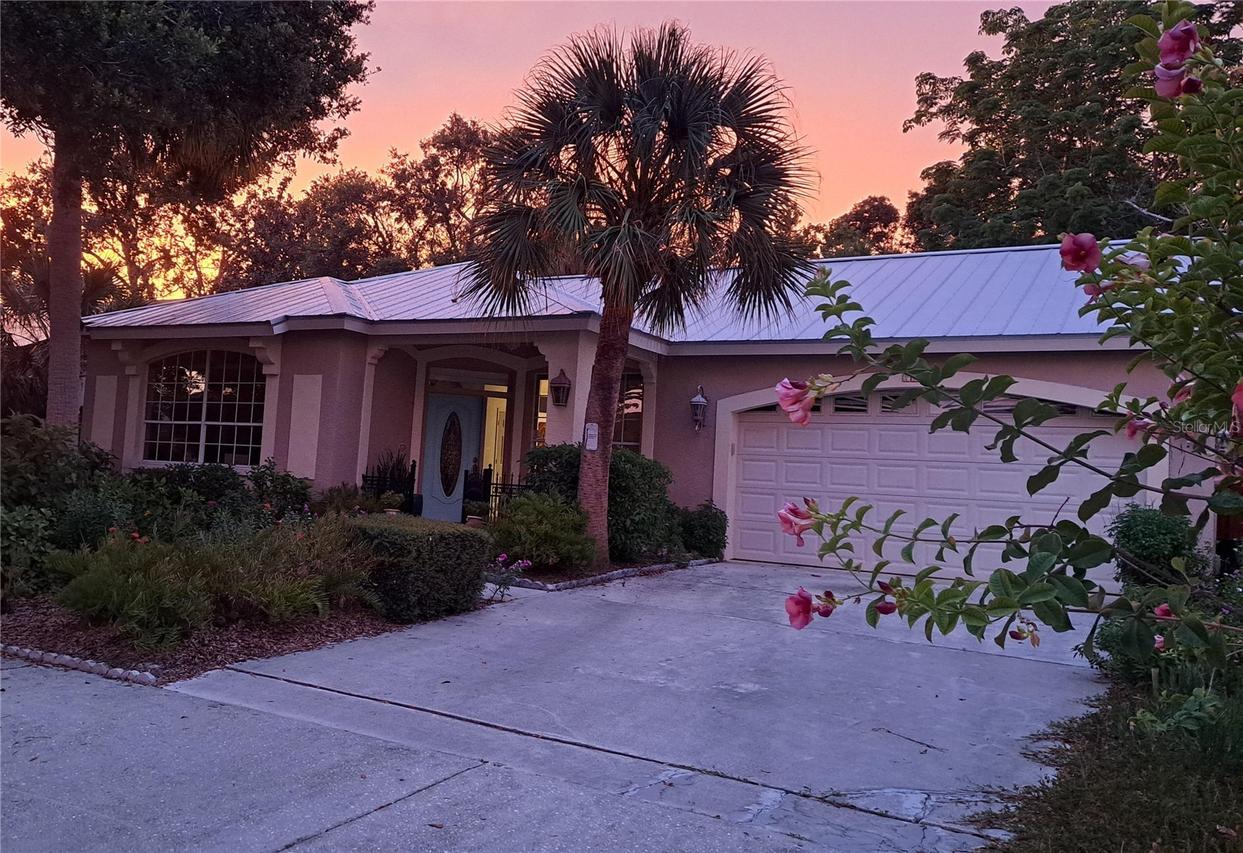2377 Burton Ln., Sarasota, FL 34239