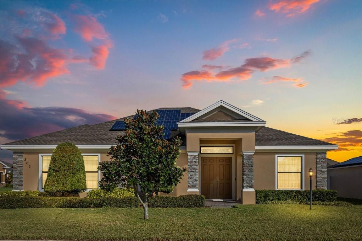 303 Lake Mariana Pl., Auburndale, FL 33823