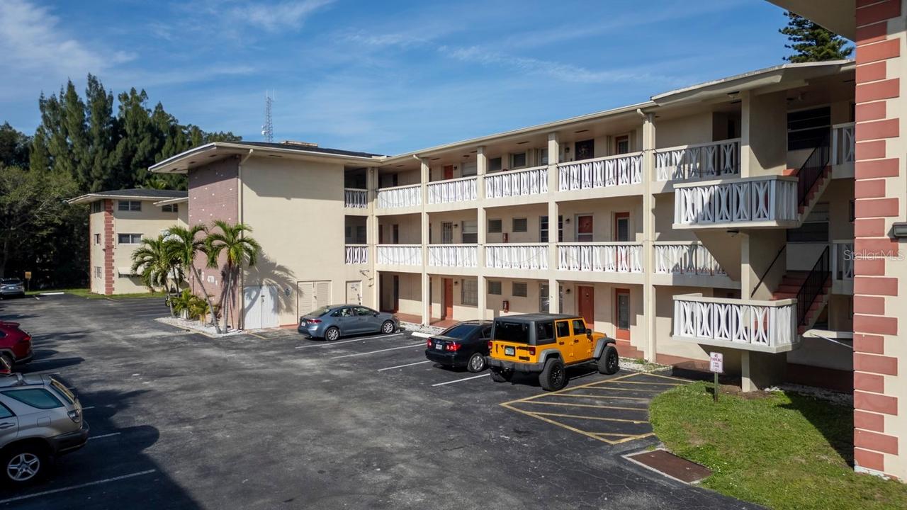 4770 NW 10th Ct. #106, Plantation, FL 33313