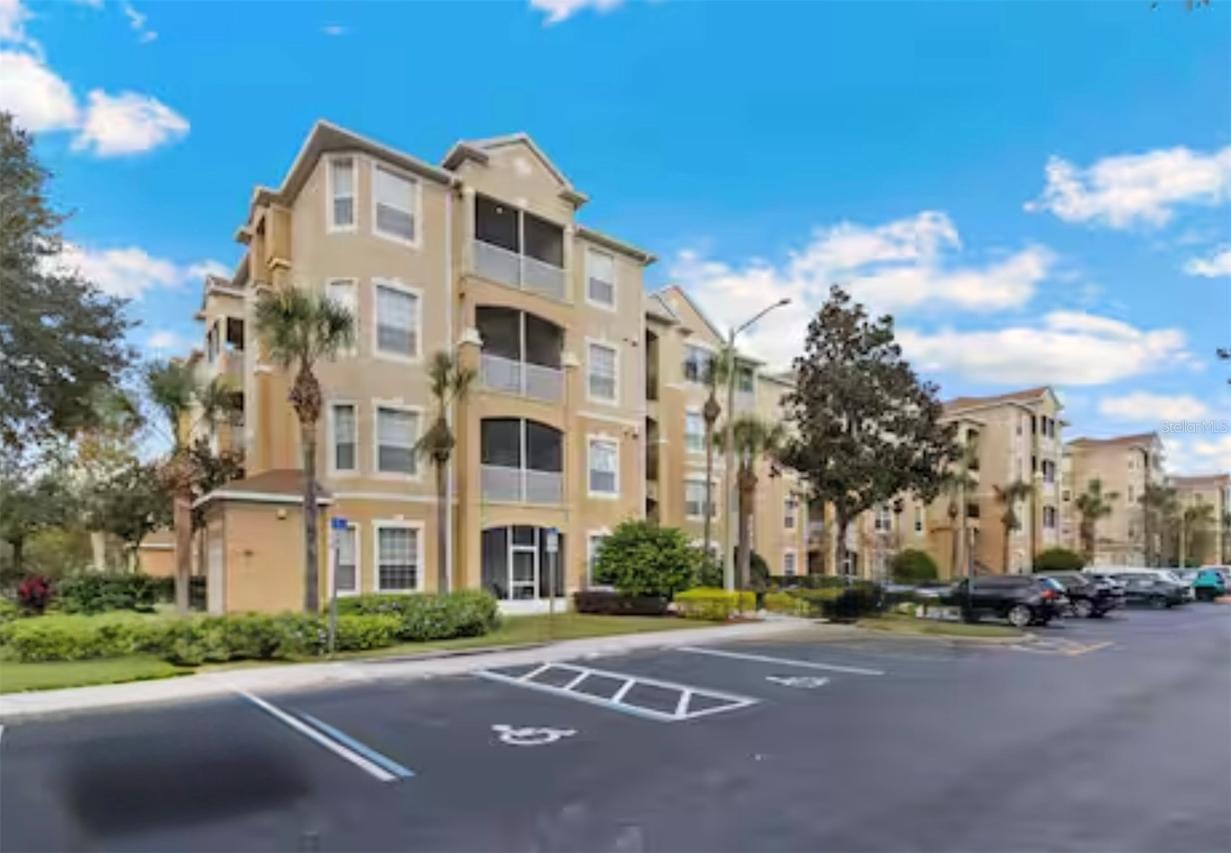 2774 Almaton Loop #402, Kissimmee, FL 34747