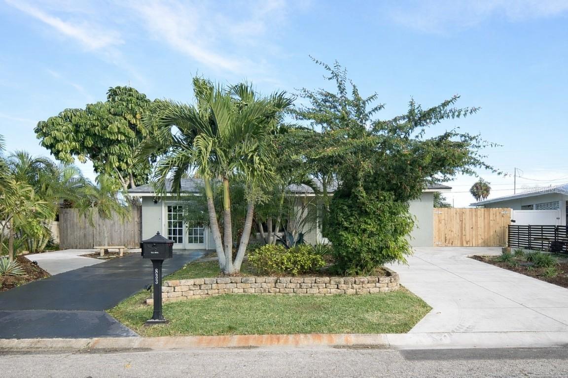 833 Chickasaw Ave., Melbourne, FL 32935