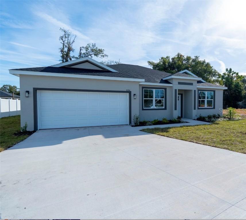 834 N Joanna Ave., Tavares, FL 32778