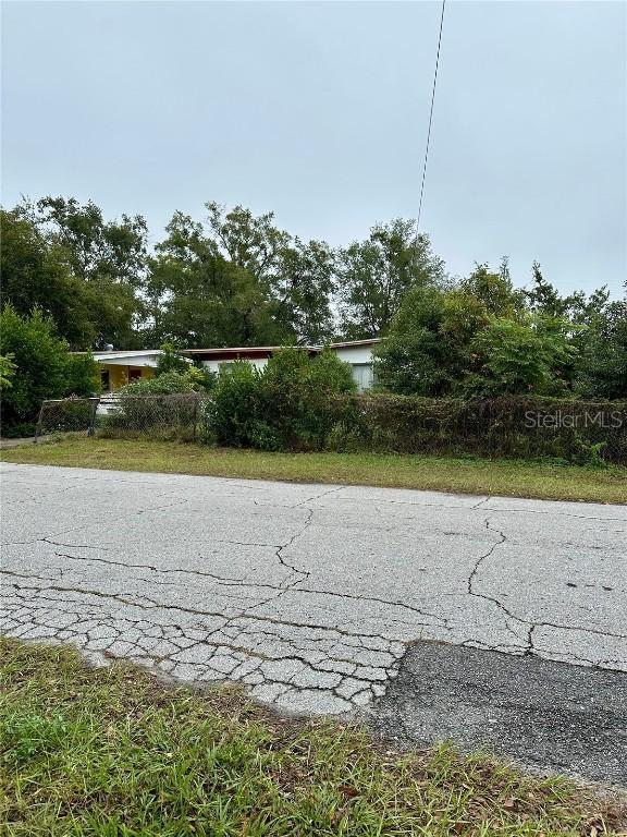 1300 Morningside St., Mount Dora, FL 32757