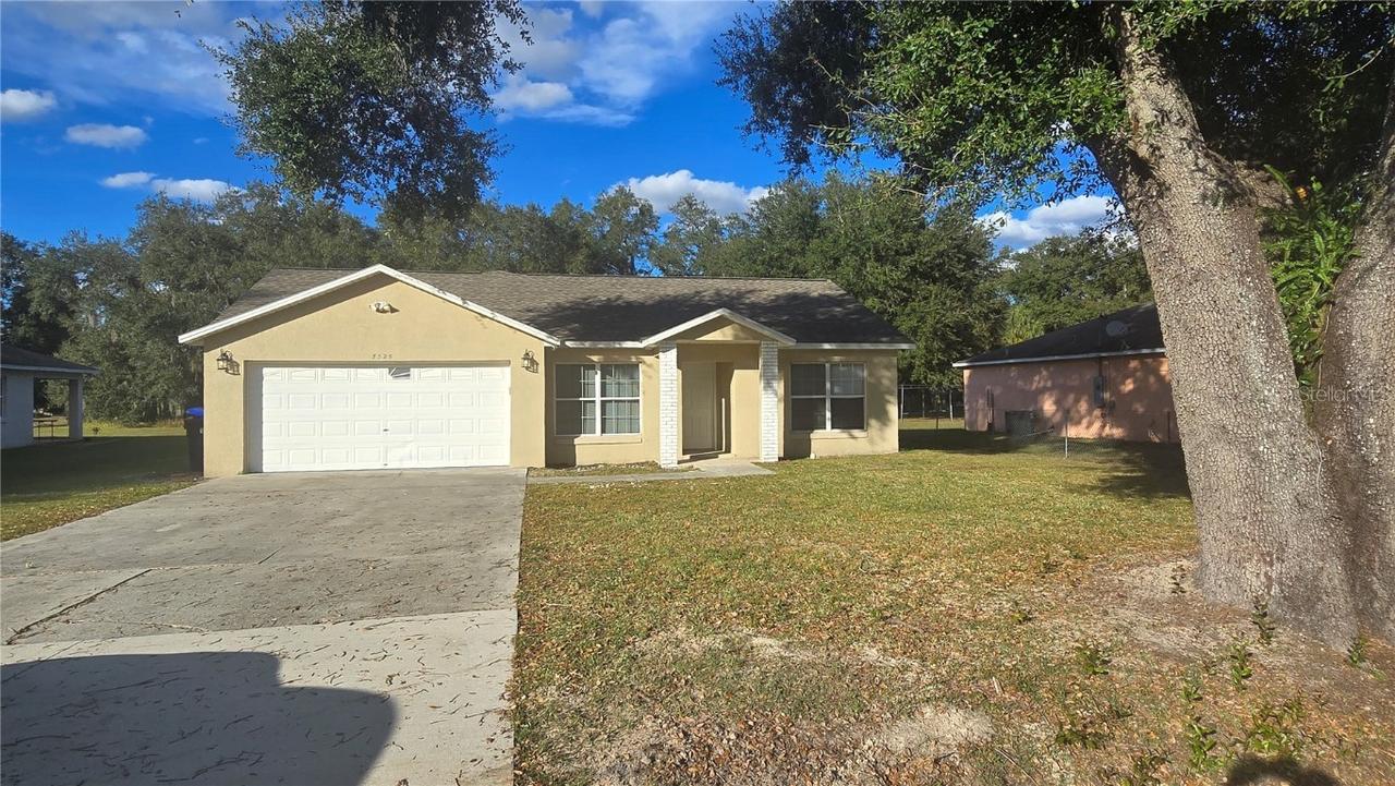 7325 Holly St., Mount Dora, FL 32757