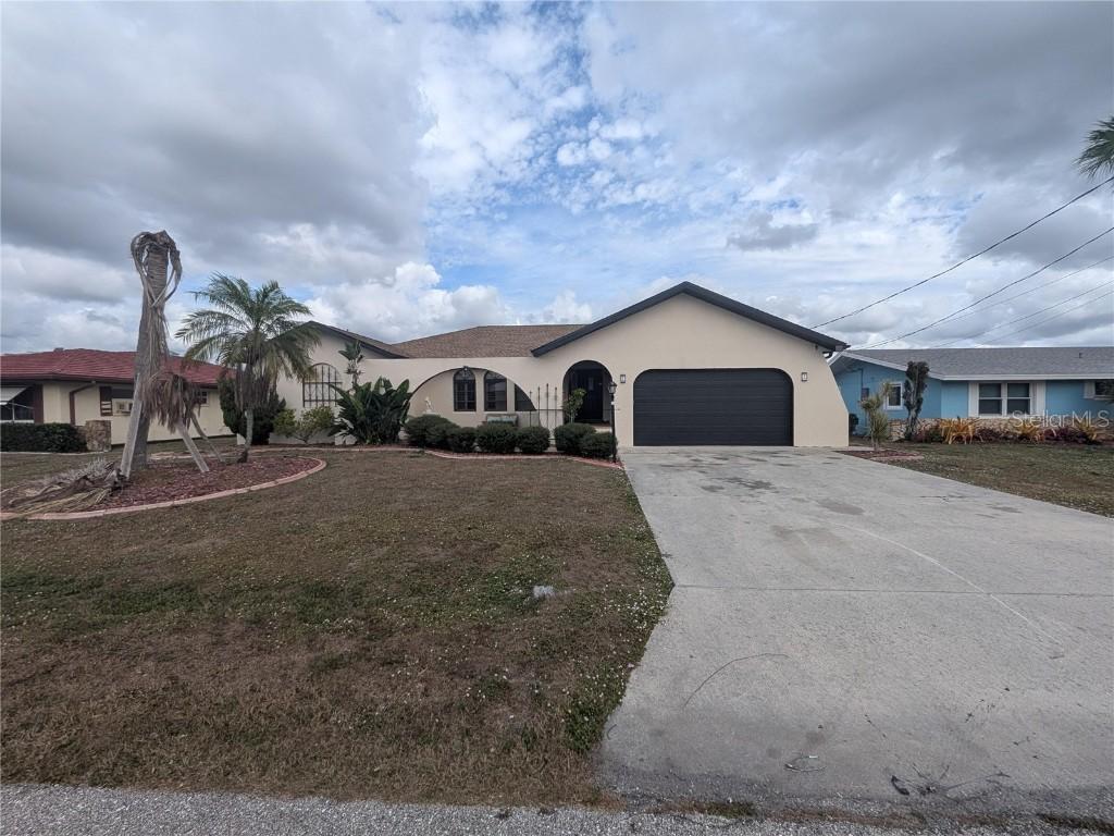 110 Peckham St., Port Charlotte, FL 33952