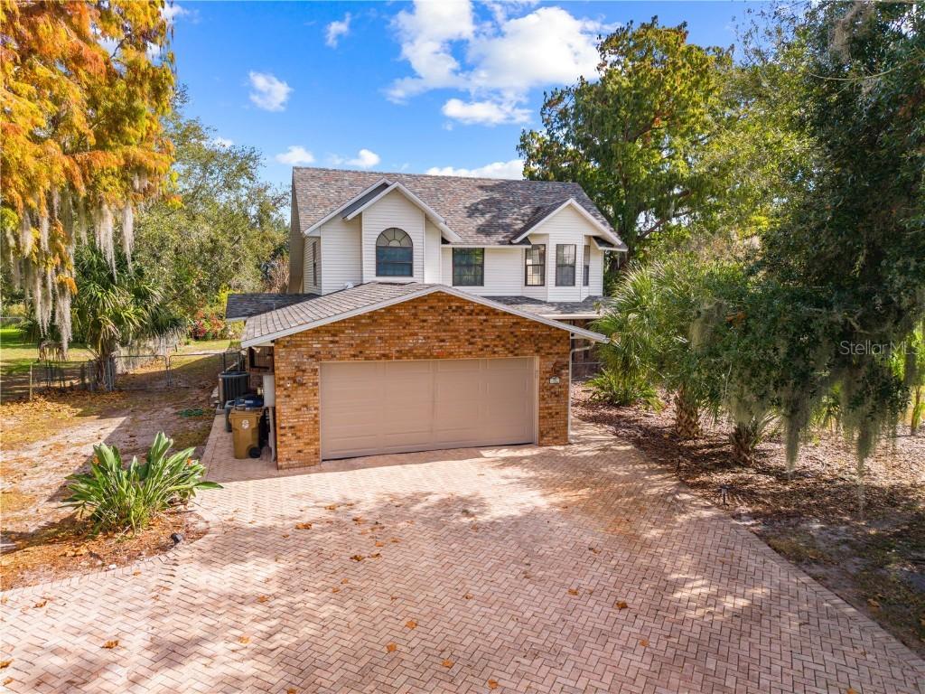 215 E Lake Shore Blvd., Kissimmee, FL 34744