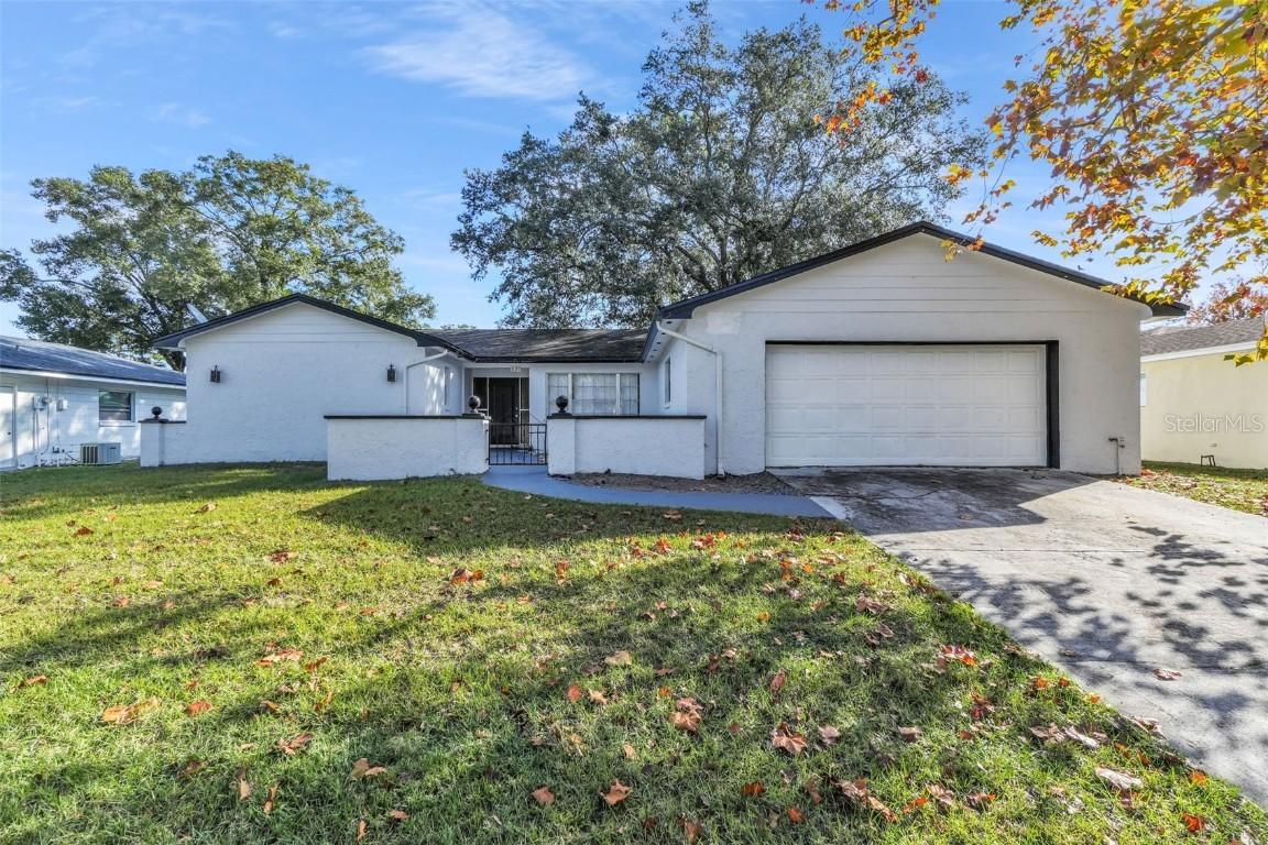 621 Ashberry Ln., Altamonte Springs, FL 32714