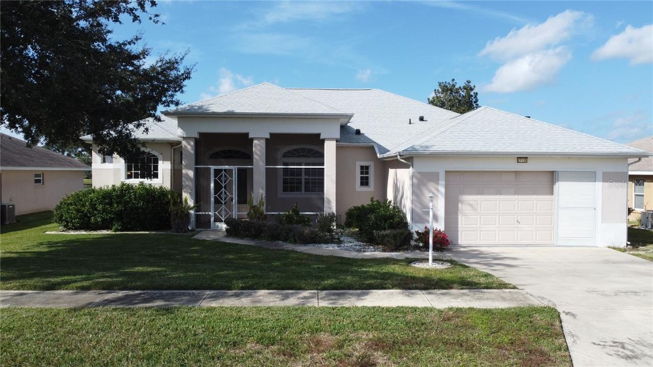 27135 Nostalgia Dr., Leesburg, FL 34748