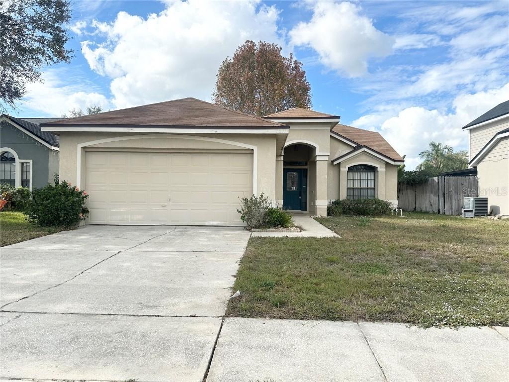 1571 Margarete Crescent Dr., Apopka, FL 32703