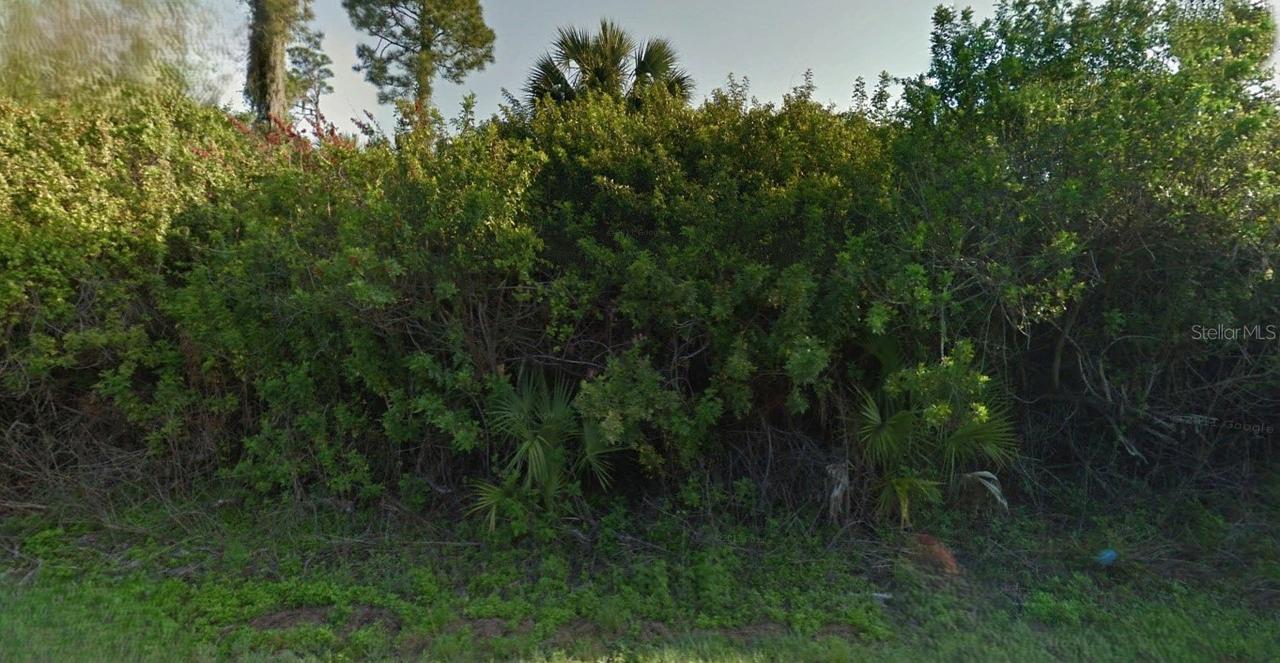 Largeleaf St., North Port, FL 34288
