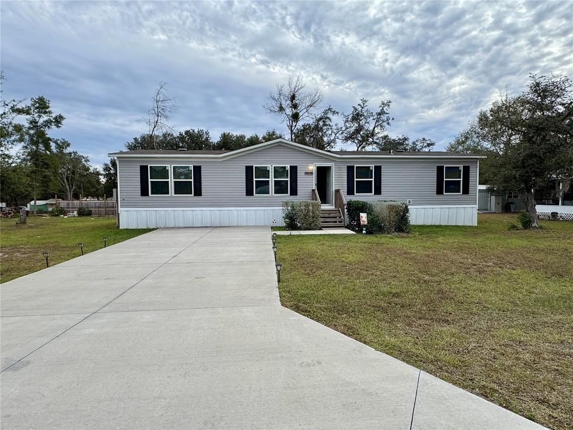 18472 SE 58th Pl., Ocklawaha, FL 32179
