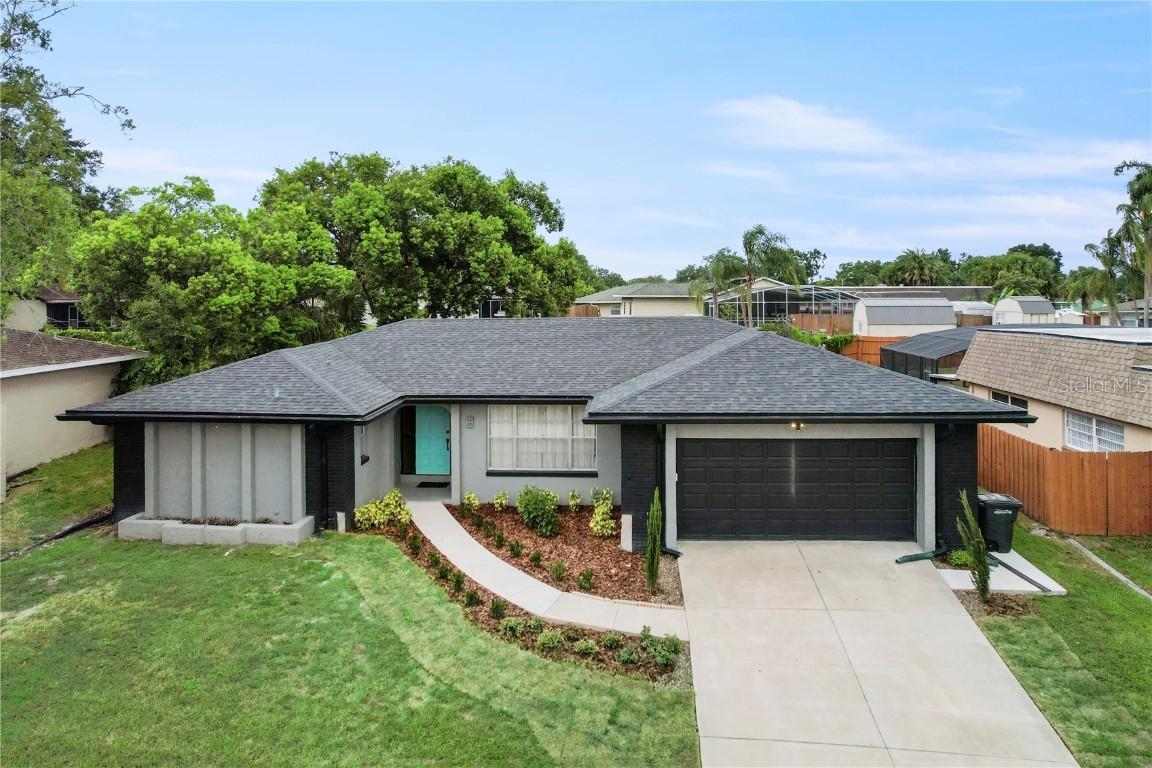 607 Green Briar Blvd., Altamonte Springs, FL 32714