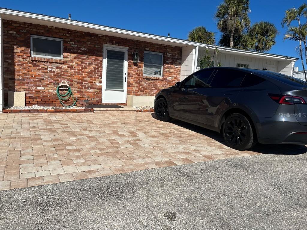 701 Saint Judes Dr. #3, Longboat Key, FL 34228