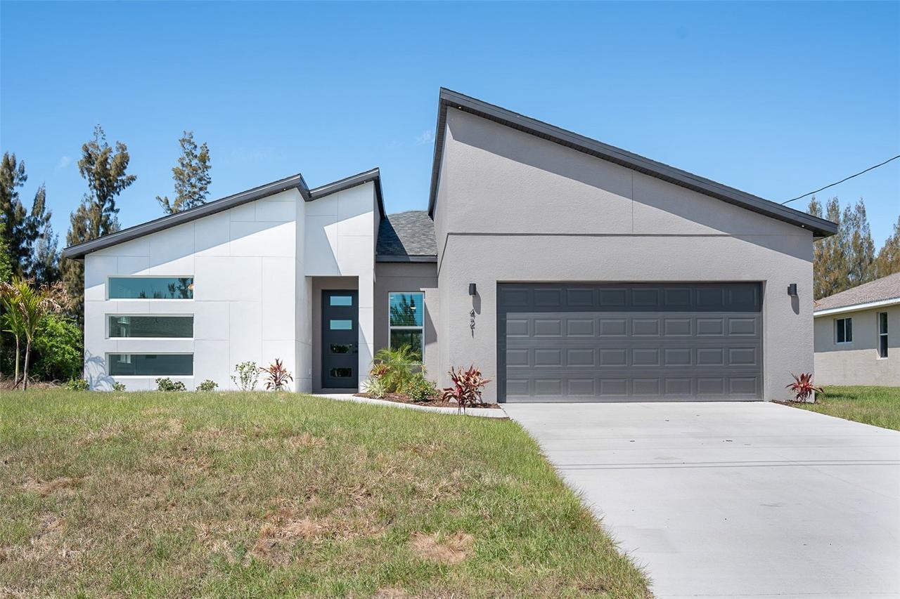 421 NE 19th Ter., Cape Coral, FL 33909