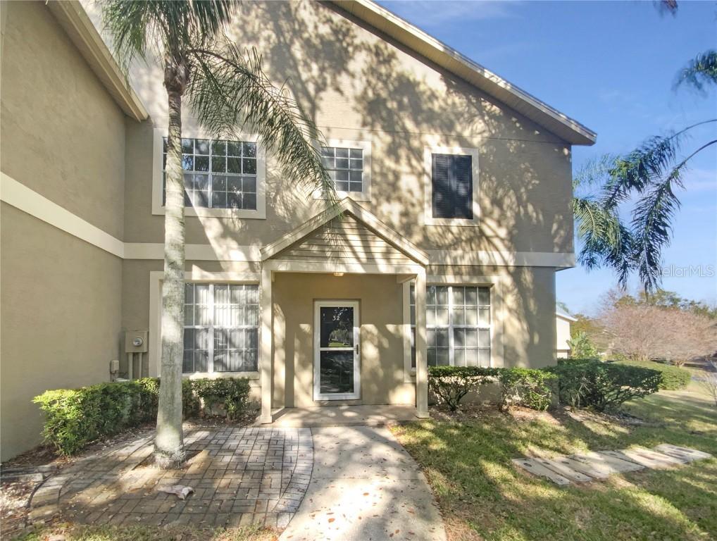 2843 Thaxton Dr. #32, Palm Harbor, FL 34684