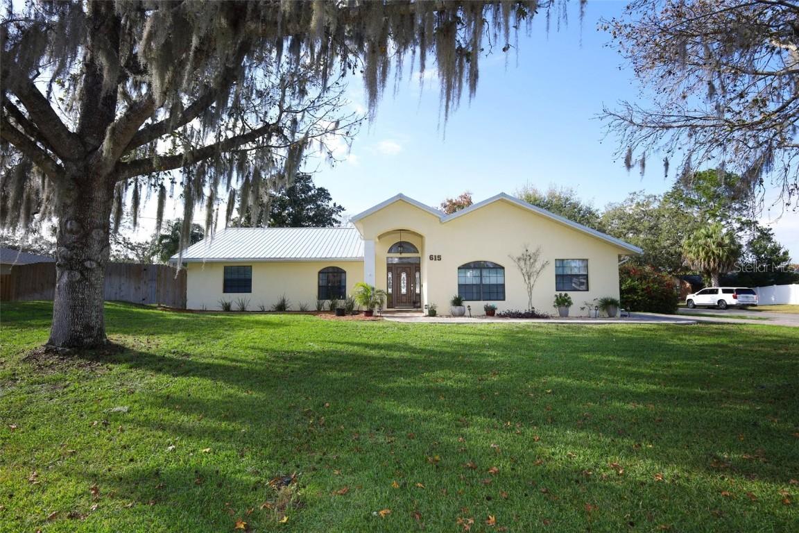 615 Citrus Ave., Oviedo, FL 32765