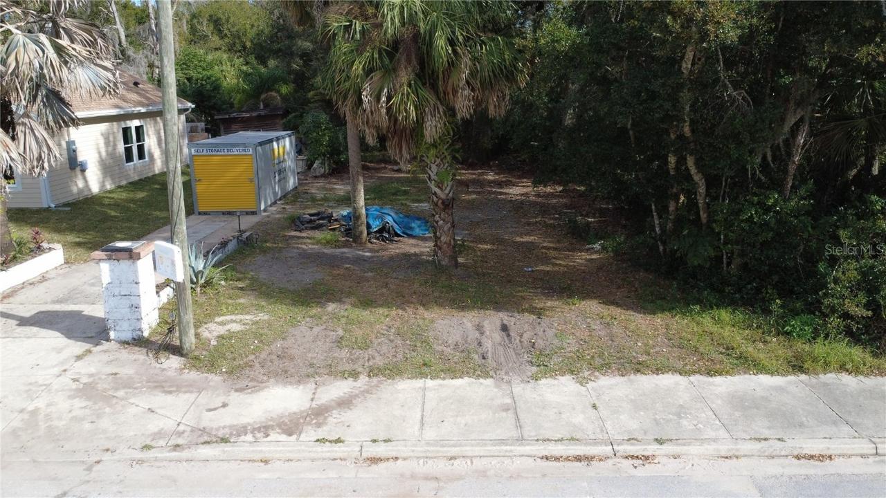 2735 Harry T Moore Harry T Moore Ave., Mims, FL 32754