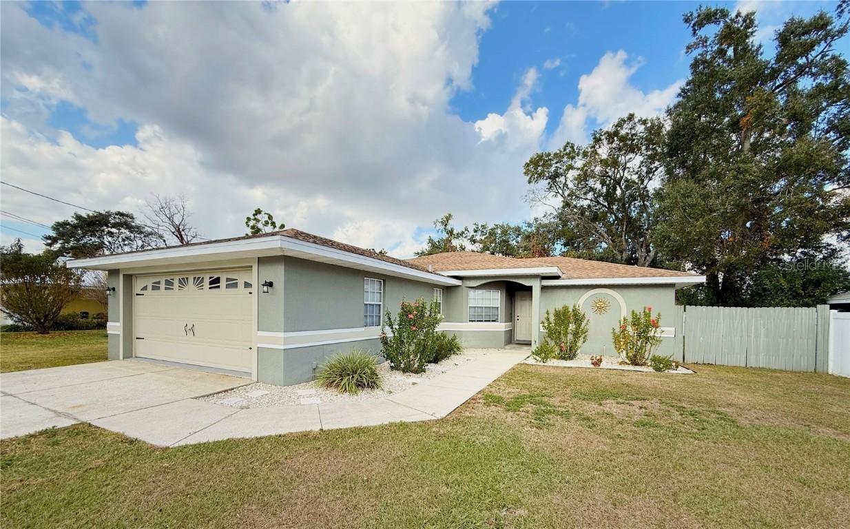 2211 Howard West Ave., Winter Haven, FL 33880
