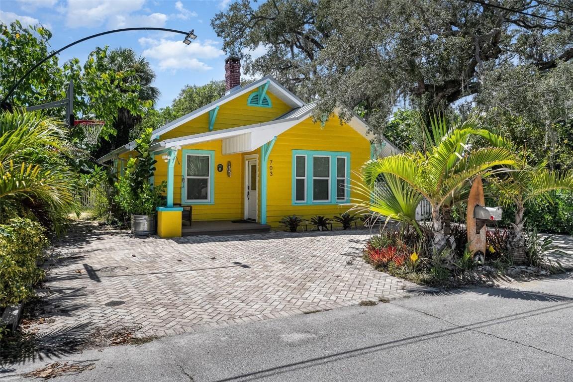 703 Shady Ln., Melbourne, FL 32935