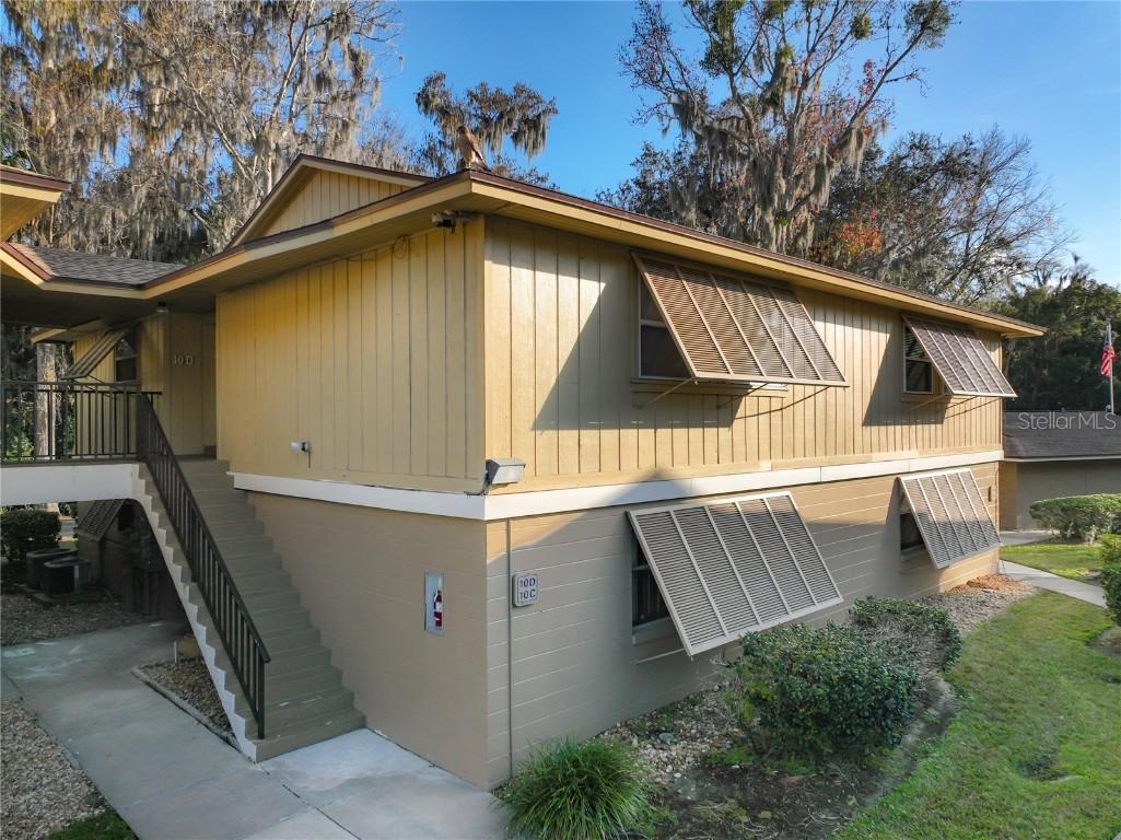 130 Jasmine Woods Ct. #10D, Deltona, FL 32725