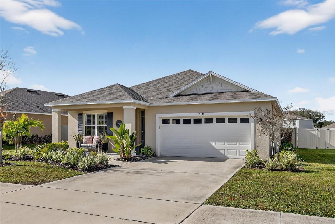 5211 Mahogany Dr., Mount Dora, FL 32757
