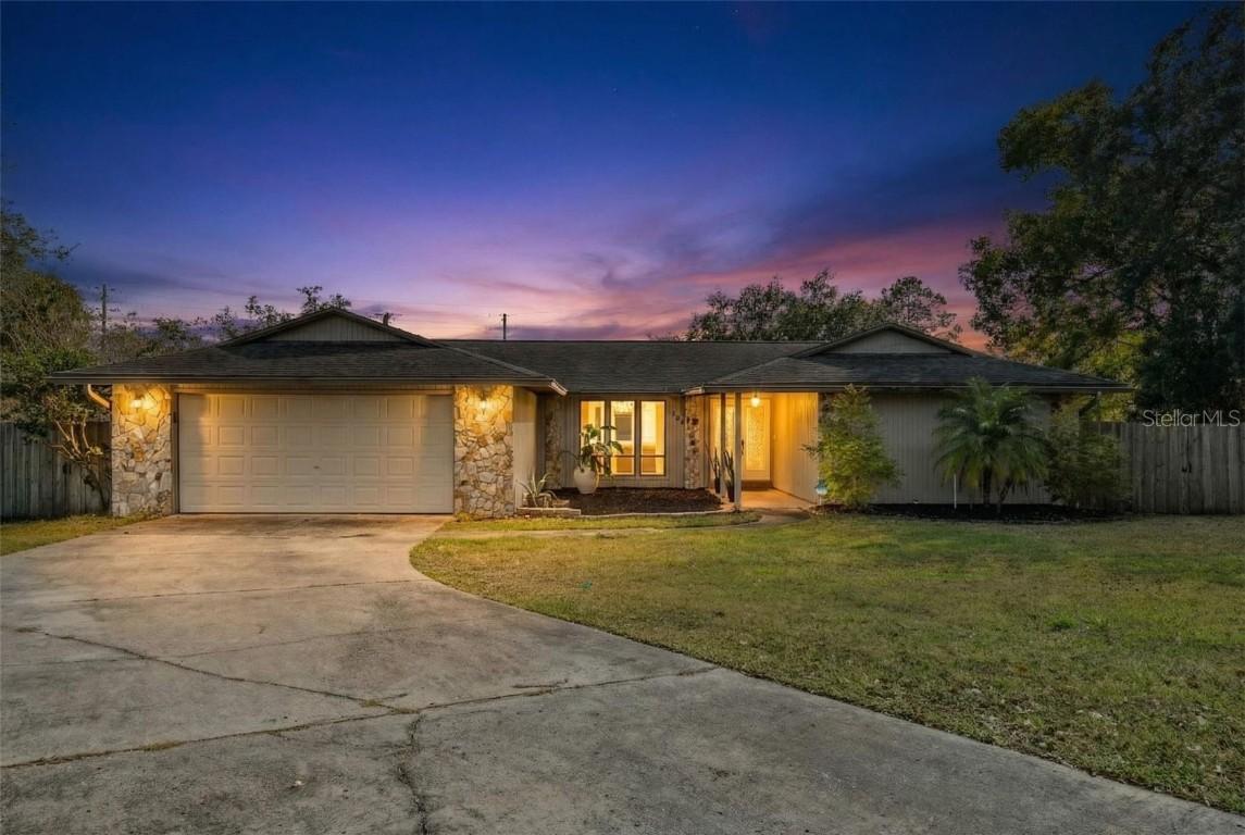 120 E Cumberland Cir., Longwood, FL 32779