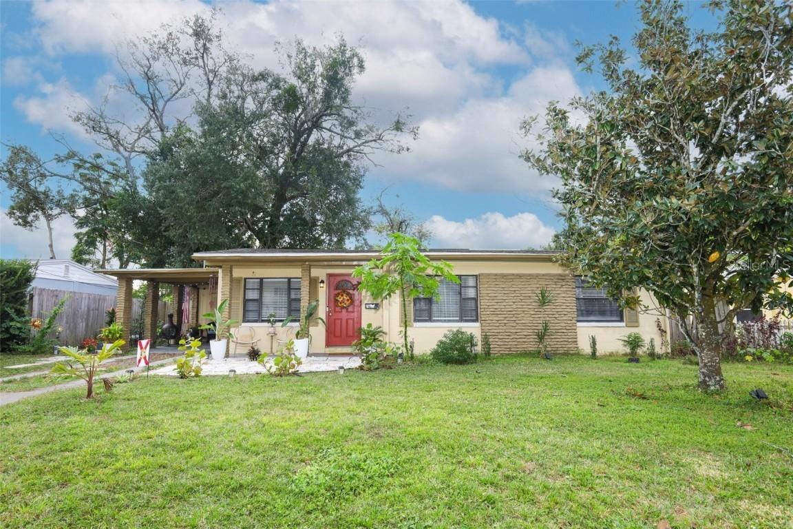 410 E Crystal Lake St., Orlando, FL 32806