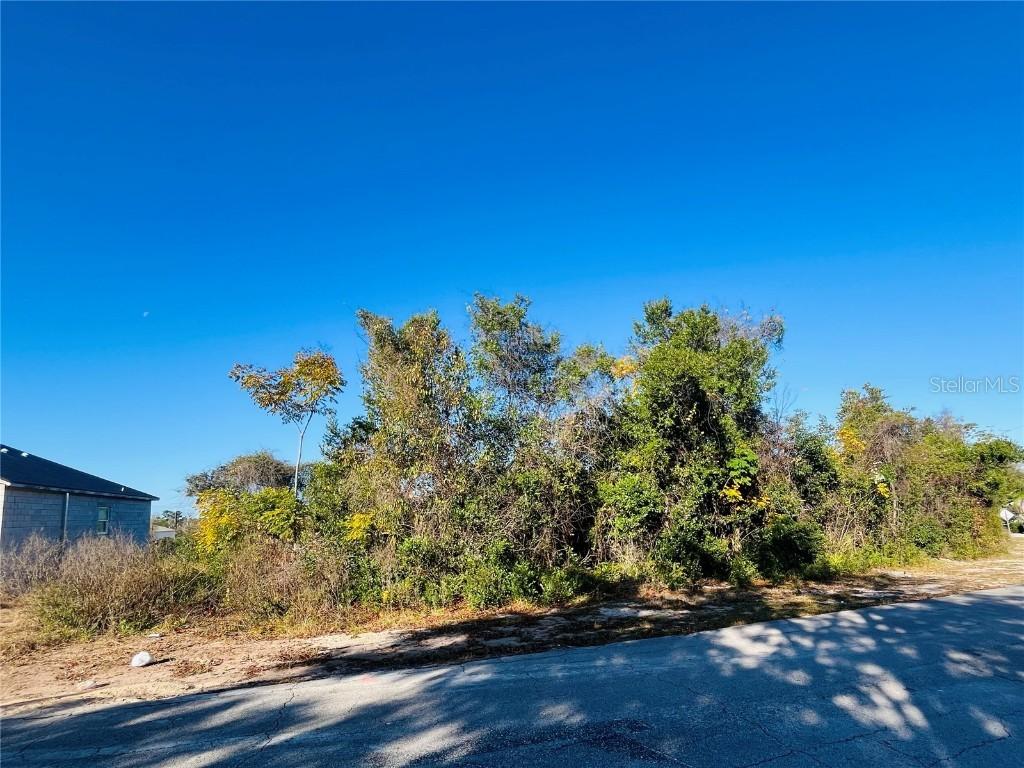 2106 E Gloria Dr., Deltona, FL 32725