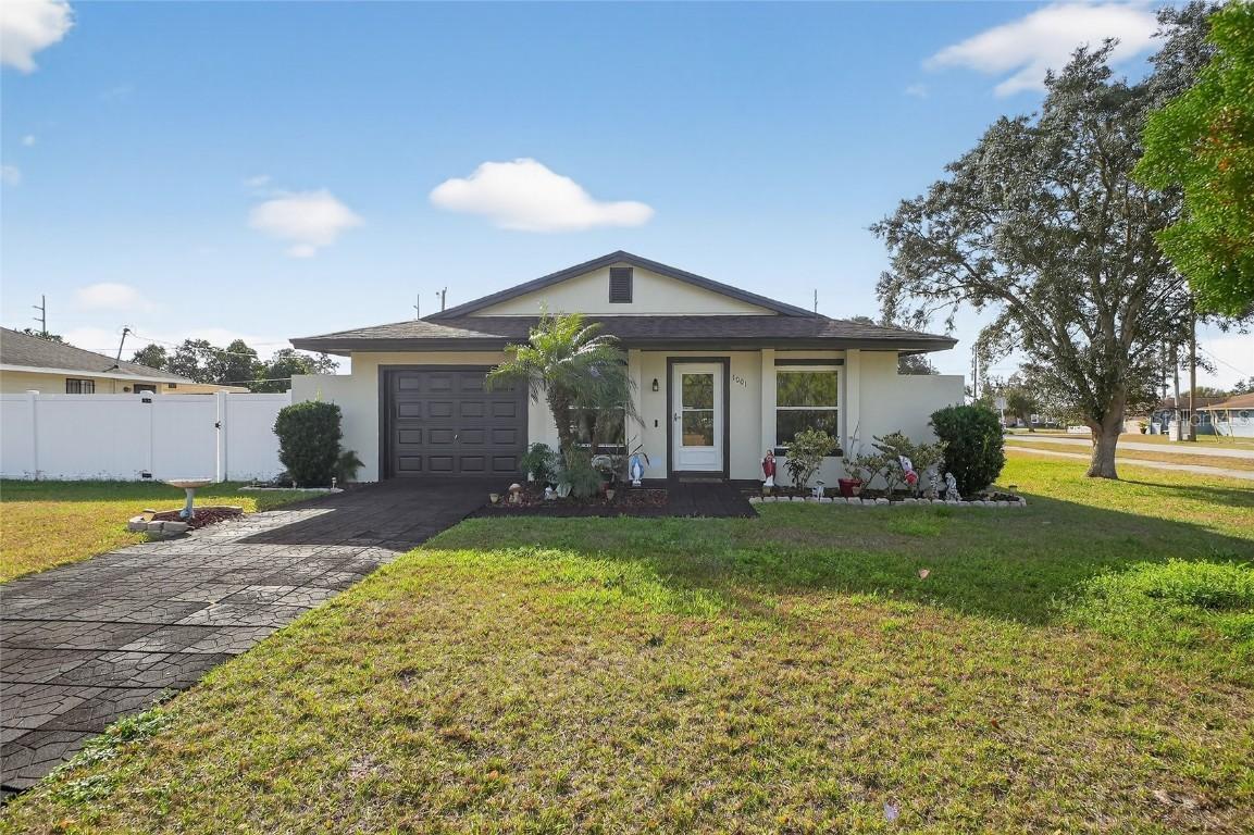 1001 Windbrook Dr., Deltona, FL 32725