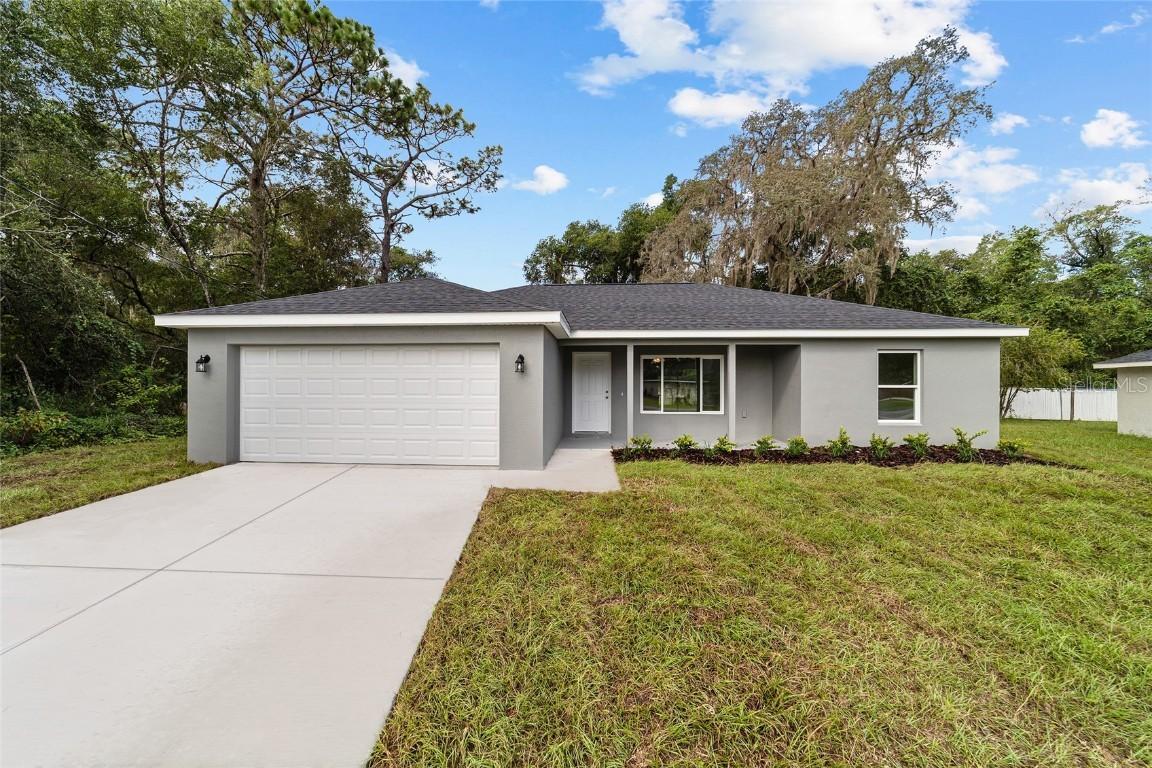 874 NE 130th Ter., Silver Springs, FL 34488