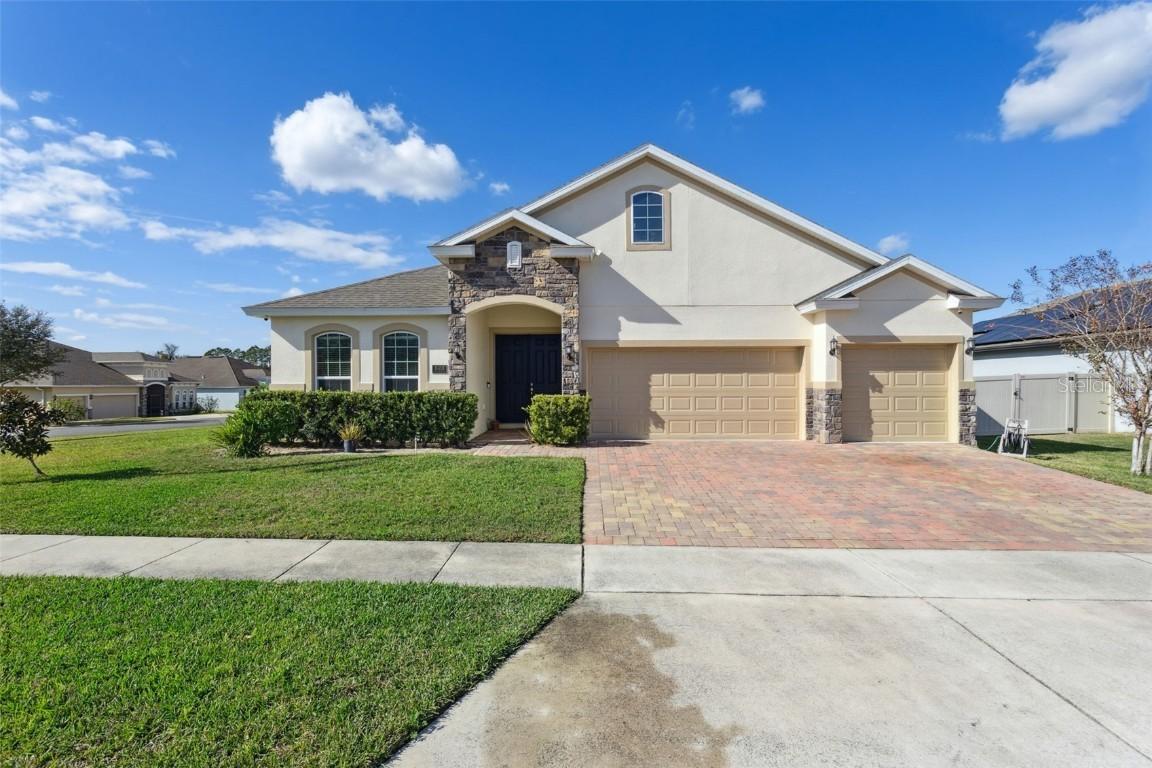 523 Bellissimo Pl., Howey In The Hills, FL 34737