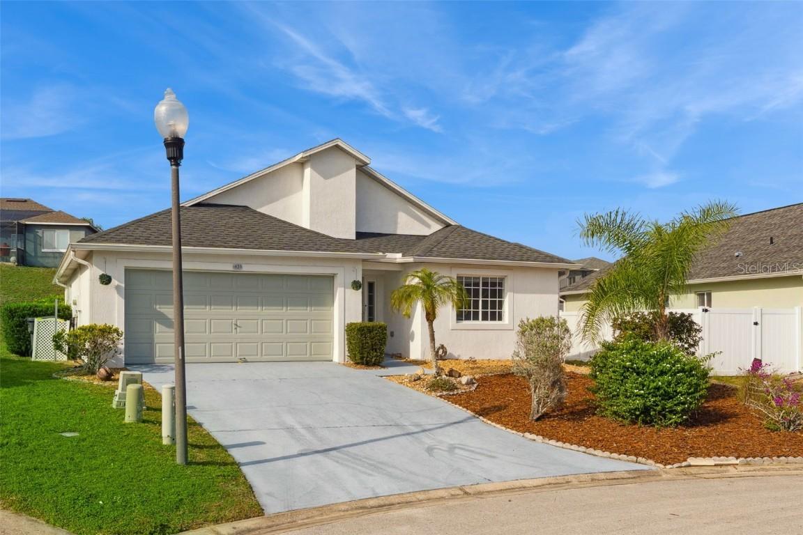 431 Hillcrest Dr., Davenport, FL 33897