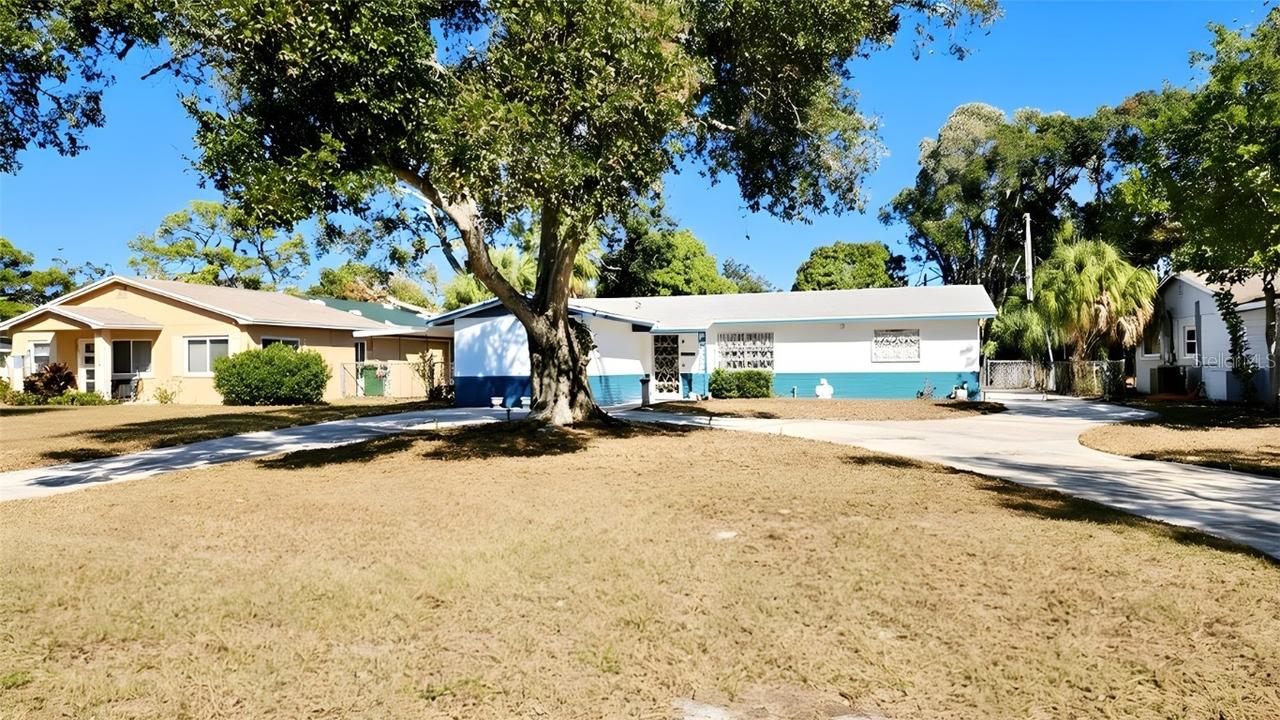2577 Granada Cir., St Petersburg, FL 33712