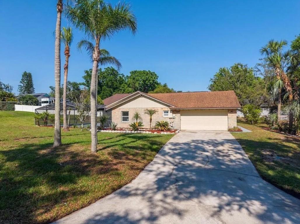 10545 Parkway Dr., Clermont, FL 34711