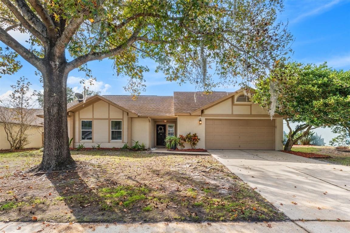 1026 Weaver Dr., Oviedo, FL 32765