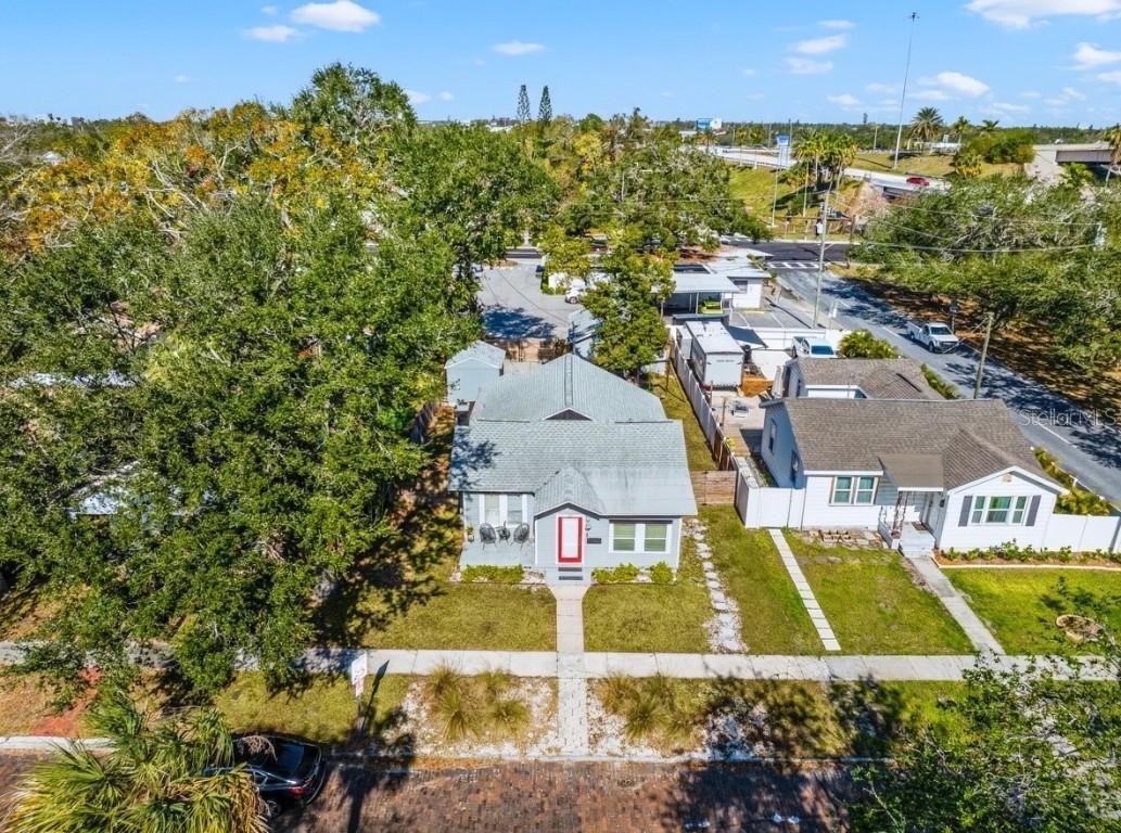 2011 Dartmouth Ave., St Petersburg, FL 33713