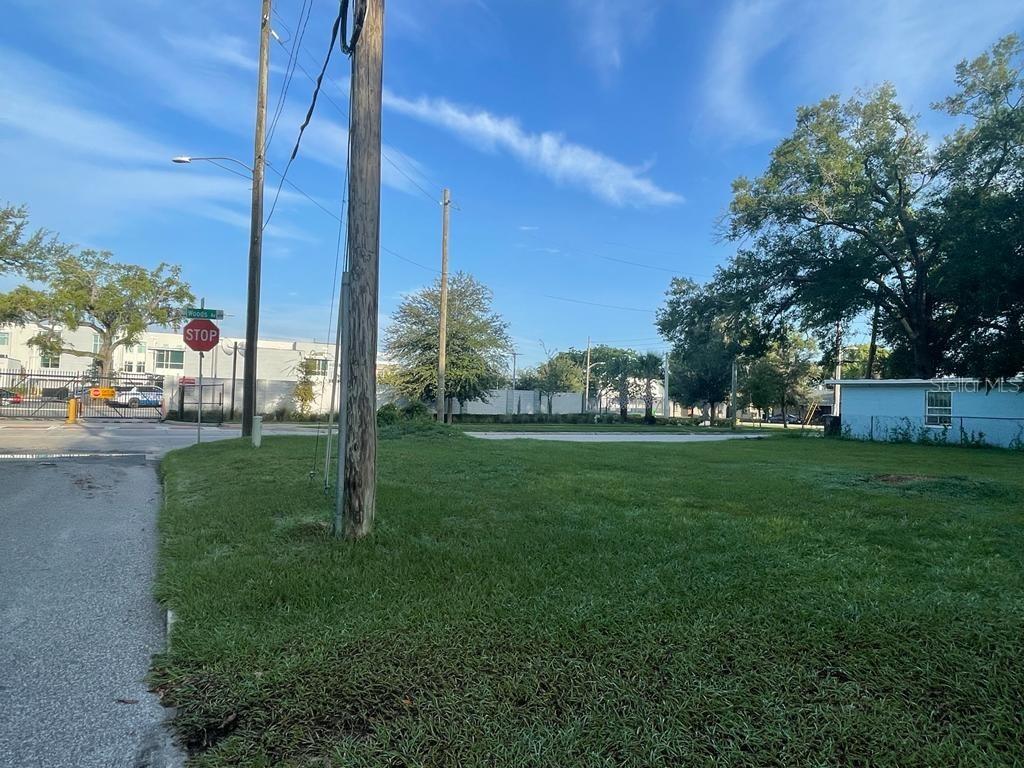 1049 Colyer St., Orlando, FL 32805