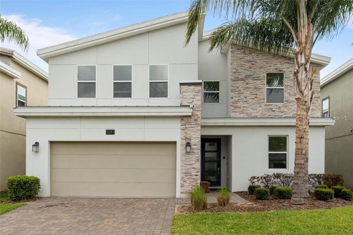 581 Pebble Beach Dr., Davenport, FL 33896