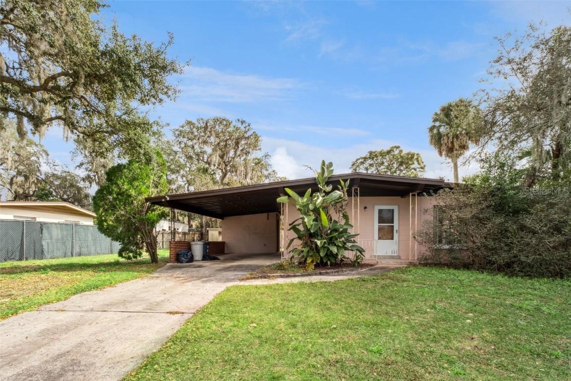 705 Cherokee Cir., Sanford, FL 32773