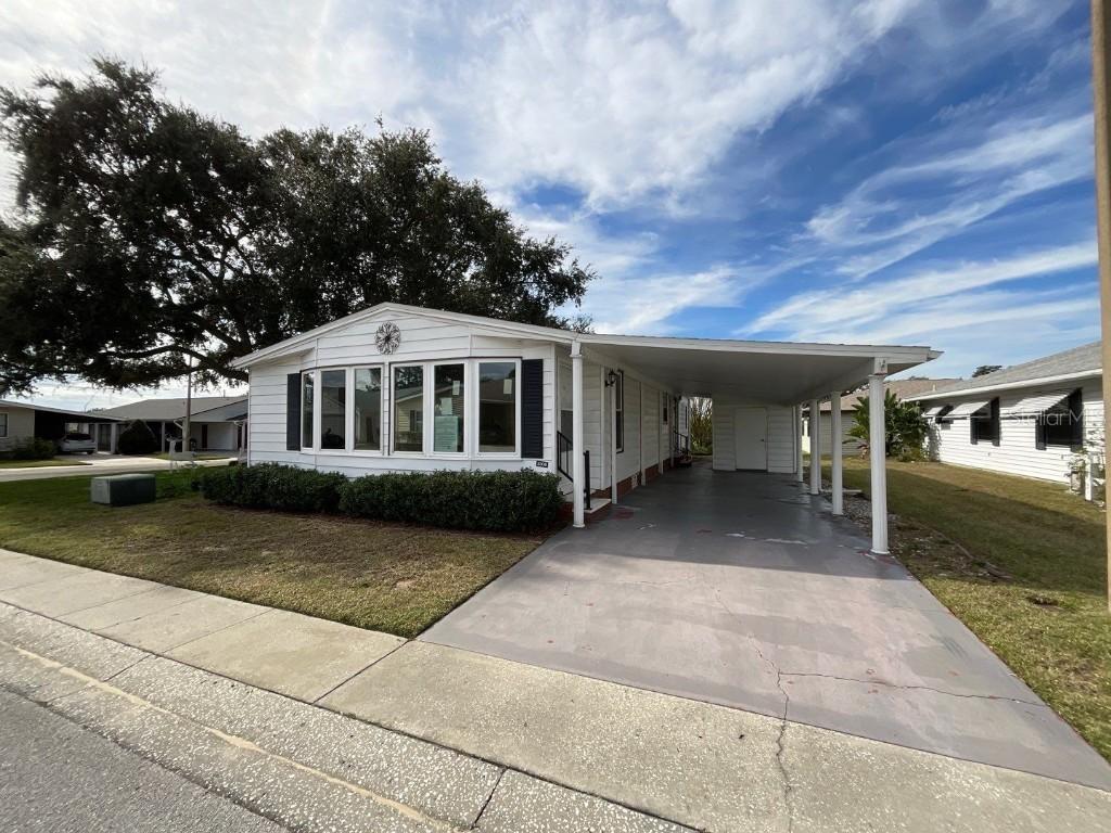 3208 Pebble Bend Dr., Lakeland, FL 33810