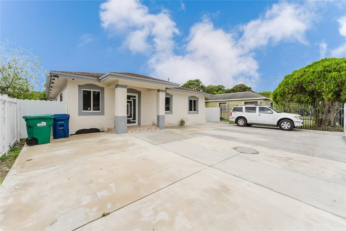 810 NW 112th St., Miami, FL 33168