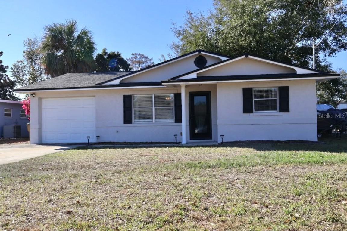 26625 Bimini Dr., Tavares, FL 32778