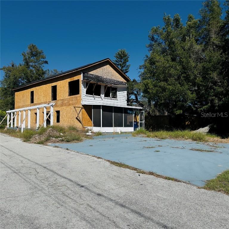 405 W Lake Elbert Dr., Winter Haven, FL 33881