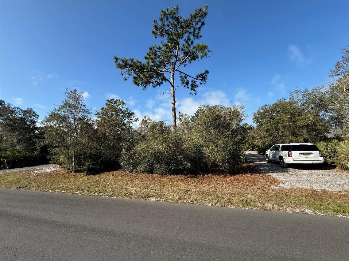 8th Ave., Deland, FL 32724