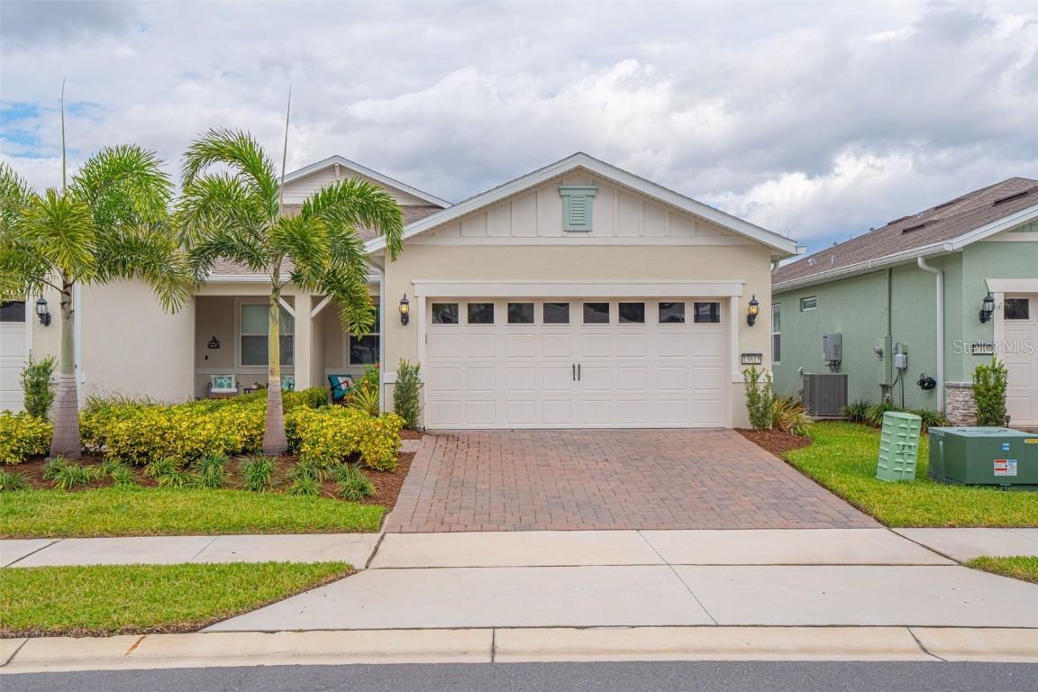 13615 Splashing Isla Dr., Winter Garden, FL 34787