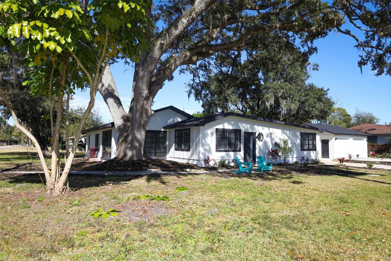 341 Hammond St., New Smyrna Beach, FL 32168