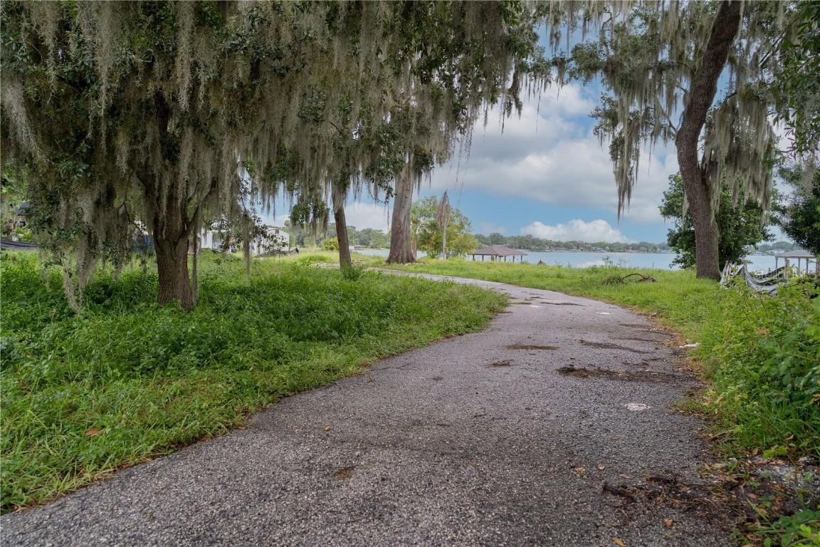 2121 Nela Ave., Belle Isle, FL 32809