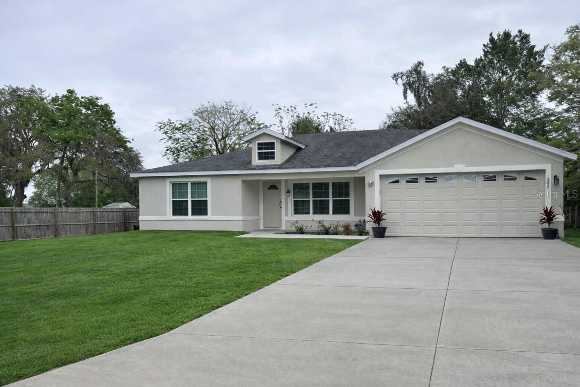 608 Masters Ave., Wildwood, FL 34785