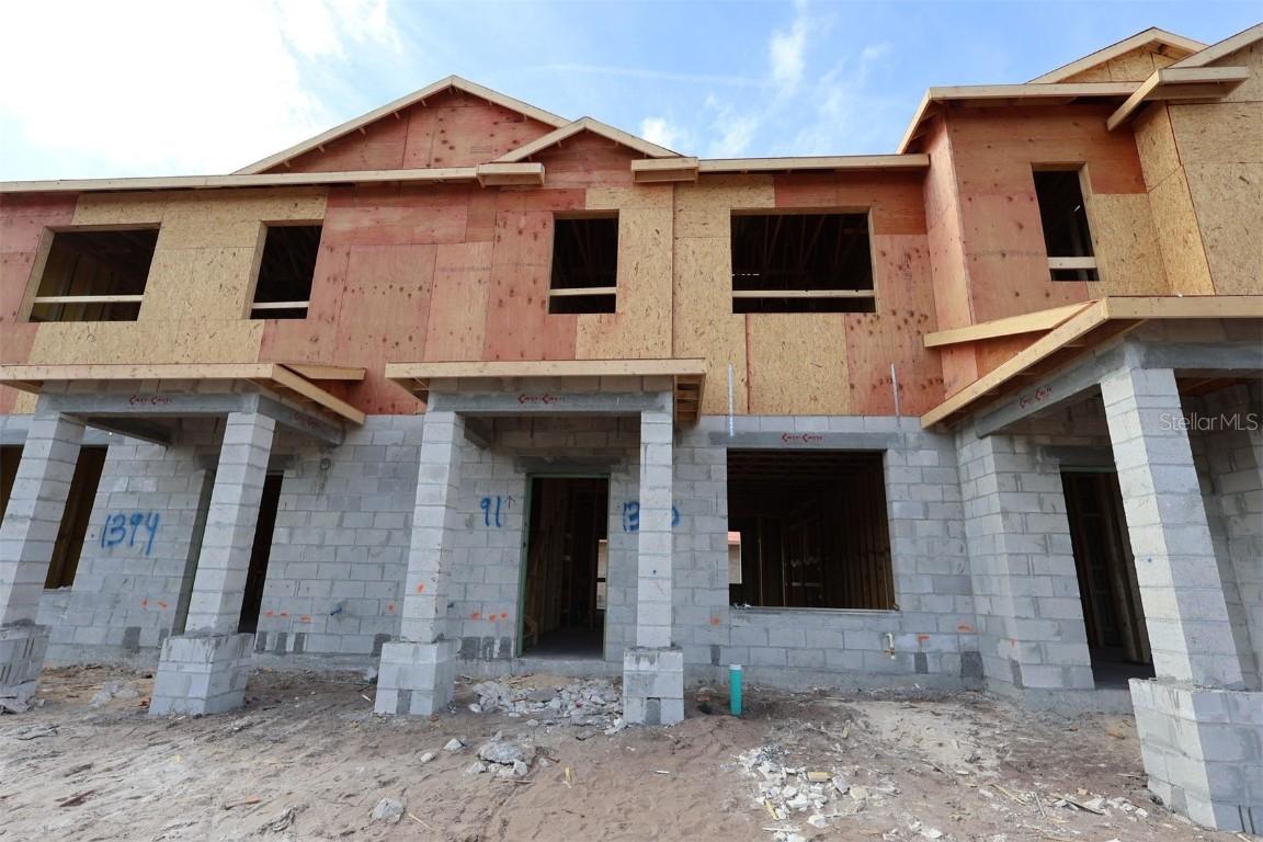 1390 Mount Royal Dr., St Cloud, FL 34771