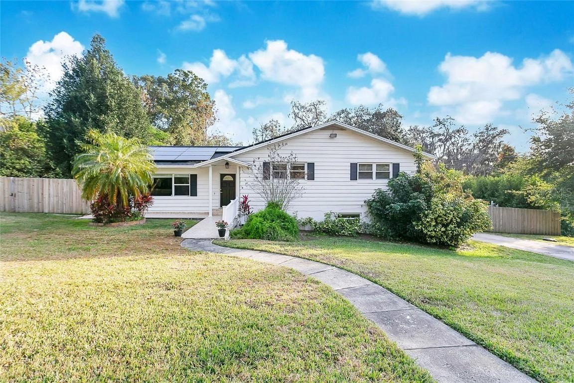 2704 Mendelin St., Apopka, FL 32703